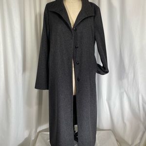 EMANUAL UNGARO:Classic Ungaro basic; quality & simplicity of design.